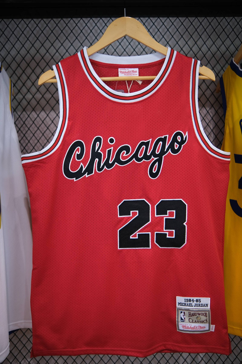 Regata NBA Retrô - Chicago Bulls 1984/85 Mitchell & Ness