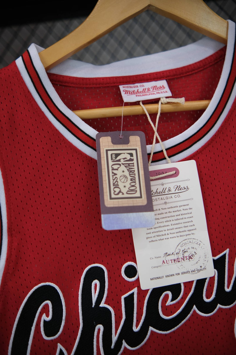 Regata NBA Retrô - Chicago Bulls 1984/85 Mitchell & Ness