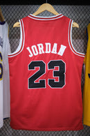 Regata NBA Retrô - Chicago Bulls 1984/85 Mitchell & Ness