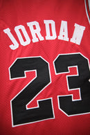 Regata NBA Retrô - Chicago Bulls 1984/85 Mitchell & Ness