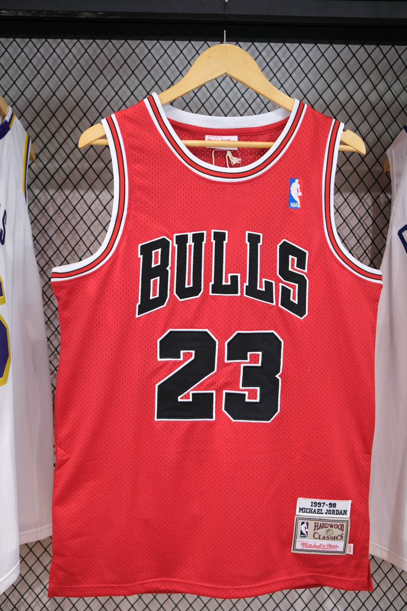 Regata NBA Retrô - Chicago Bulls 1997/98 Mitchell & Ness
