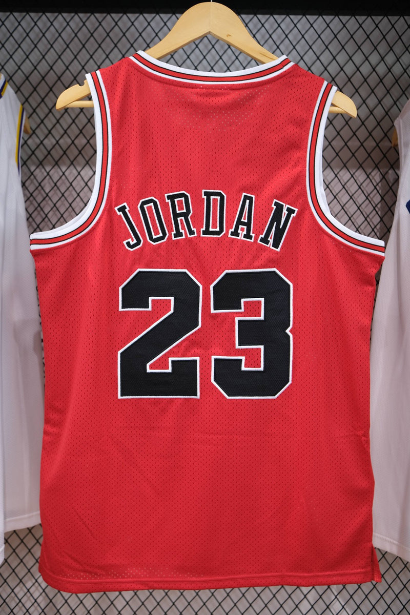 Regata NBA Retrô - Chicago Bulls 1997/98 Mitchell & Ness