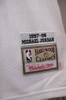 Regata NBA Retrô - Chicago Bulls 1997/98 Mitchell & Ness