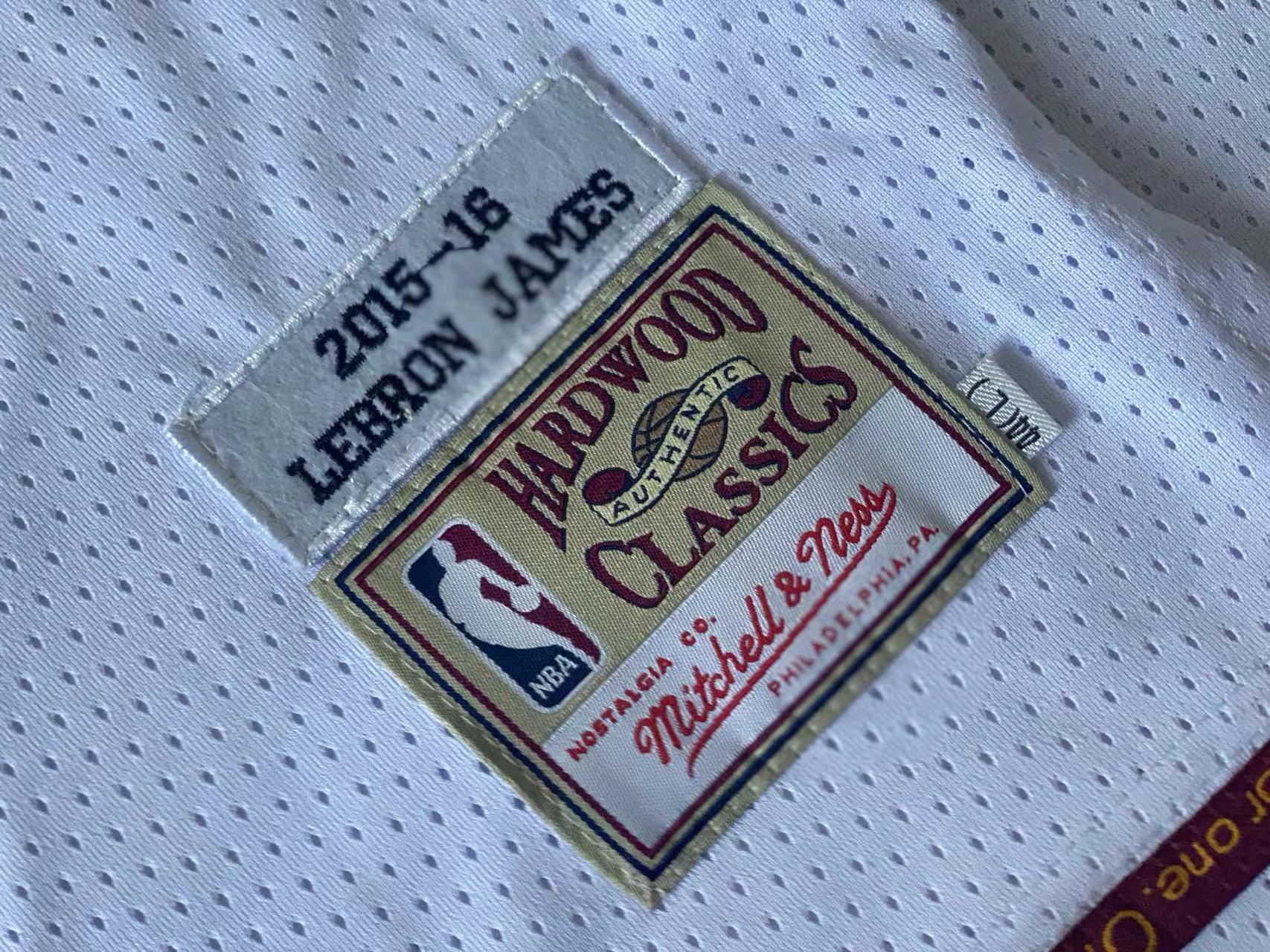 Regata NBA Retrô - Cleveland Cavaliers 2015/16 Finals Mitchell & Ness
