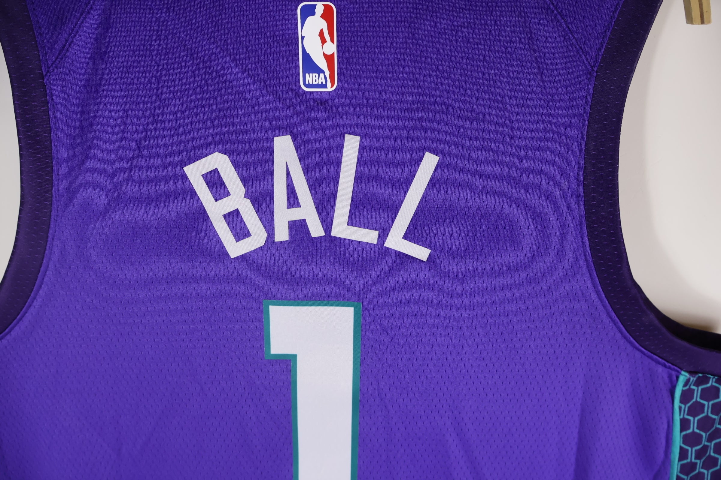 Regata NBA - Charlotte Hornets Statement Edition 22/23 Swingman Version