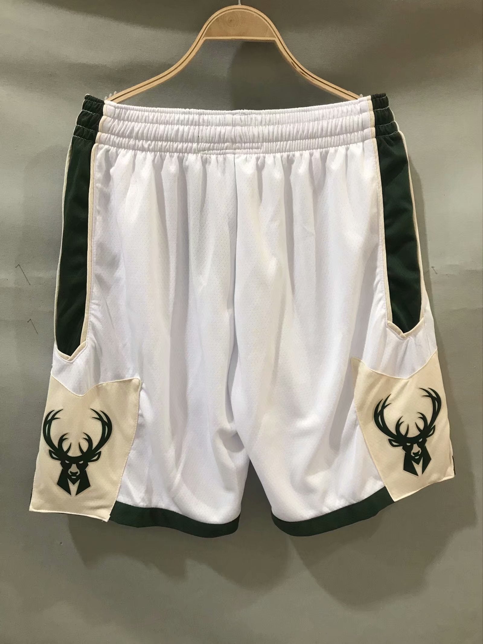 Shorts NBA - Milwaukee Bucks Association Edition
