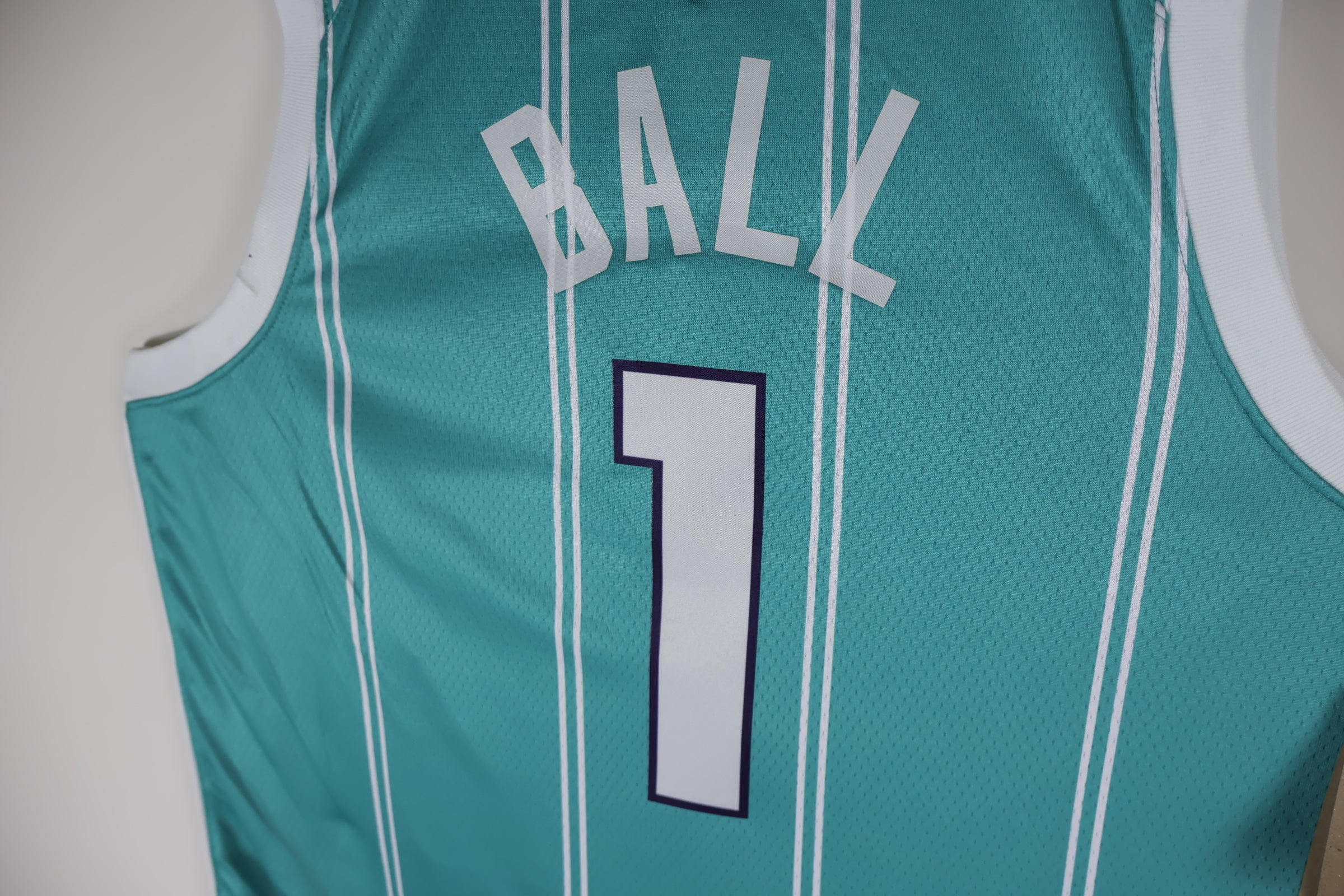 Regata NBA - Charlotte Hornets Icon Edition Swingman Version
