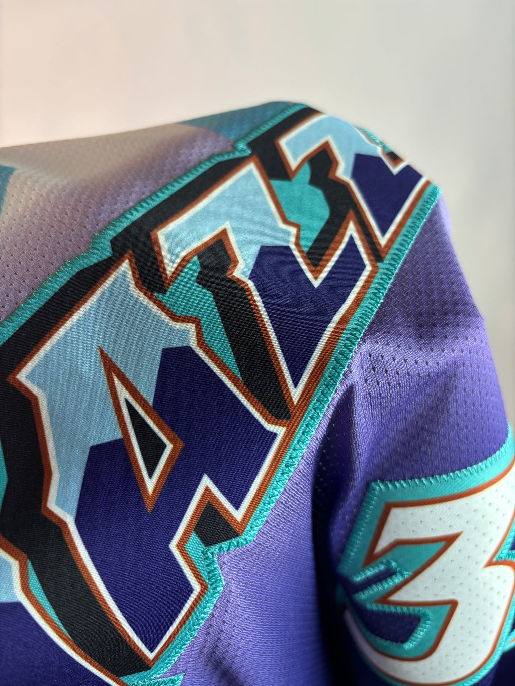 Regata NBA - Utah Jazz Classic Edition 22/23 Authentic Version | PRONTA ENTREGA #MALONE Lendas Autênticas