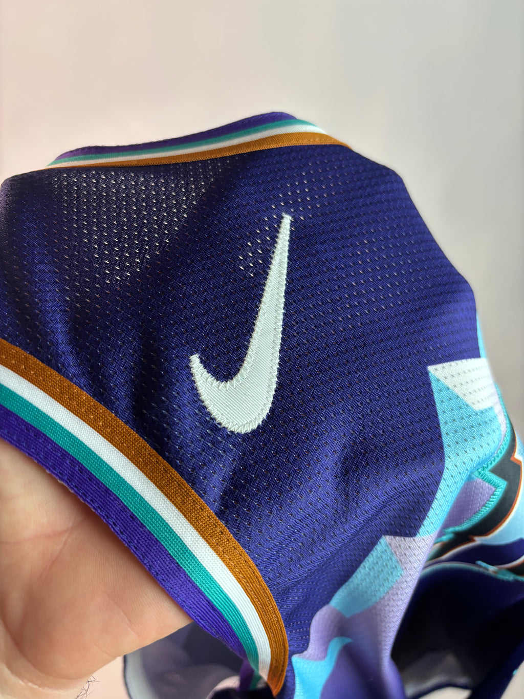 Regata NBA - Utah Jazz Classic Edition 22/23 Authentic Version | PRONTA ENTREGA #MALONE Lendas Autênticas