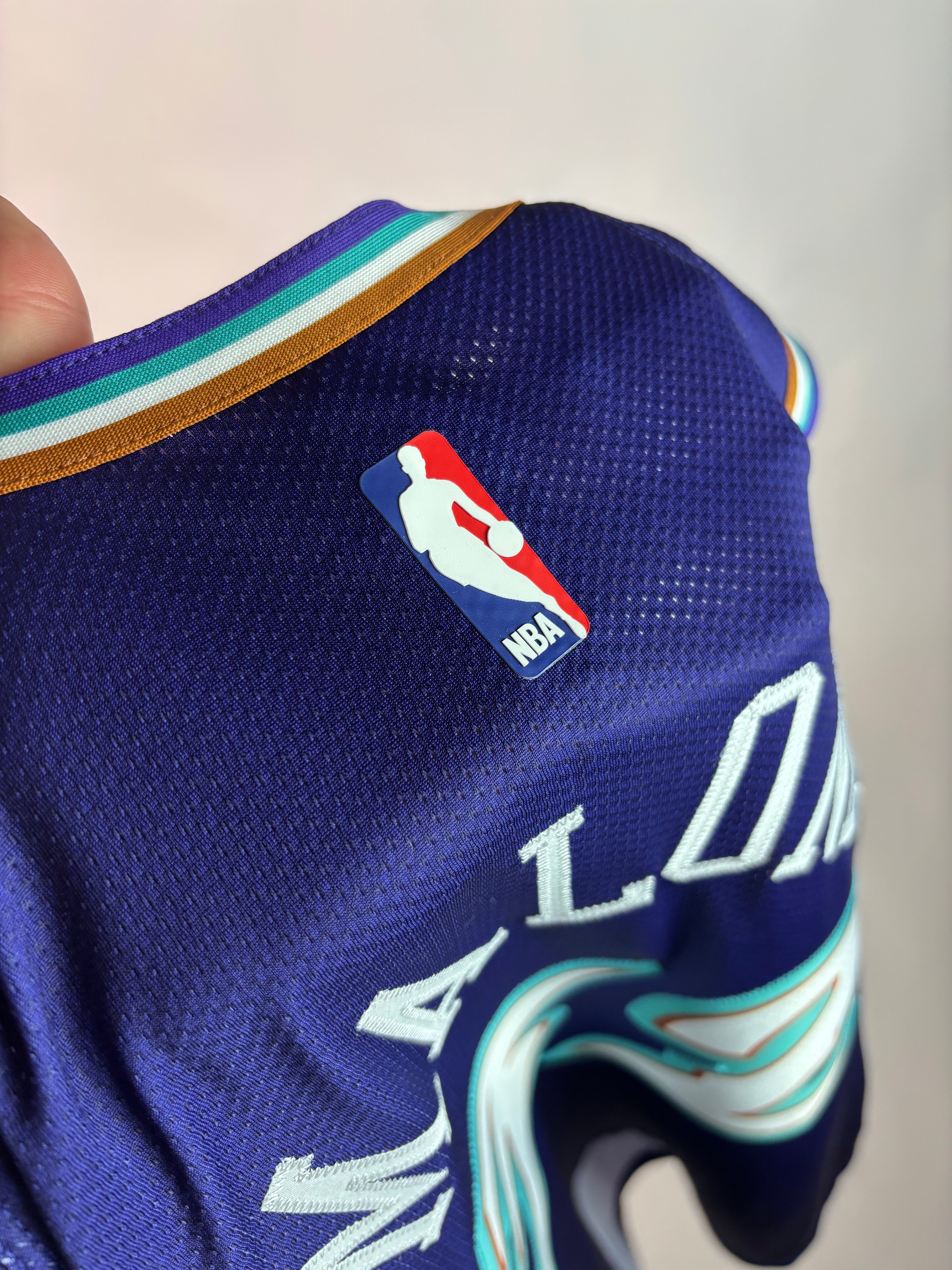 Regata NBA - Utah Jazz Classic Edition 22/23 Authentic Version | PRONTA ENTREGA #MALONE Lendas Autênticas