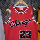 Regata NBA Retrô - Chicago Bulls 1984/85 Mitchell & Ness